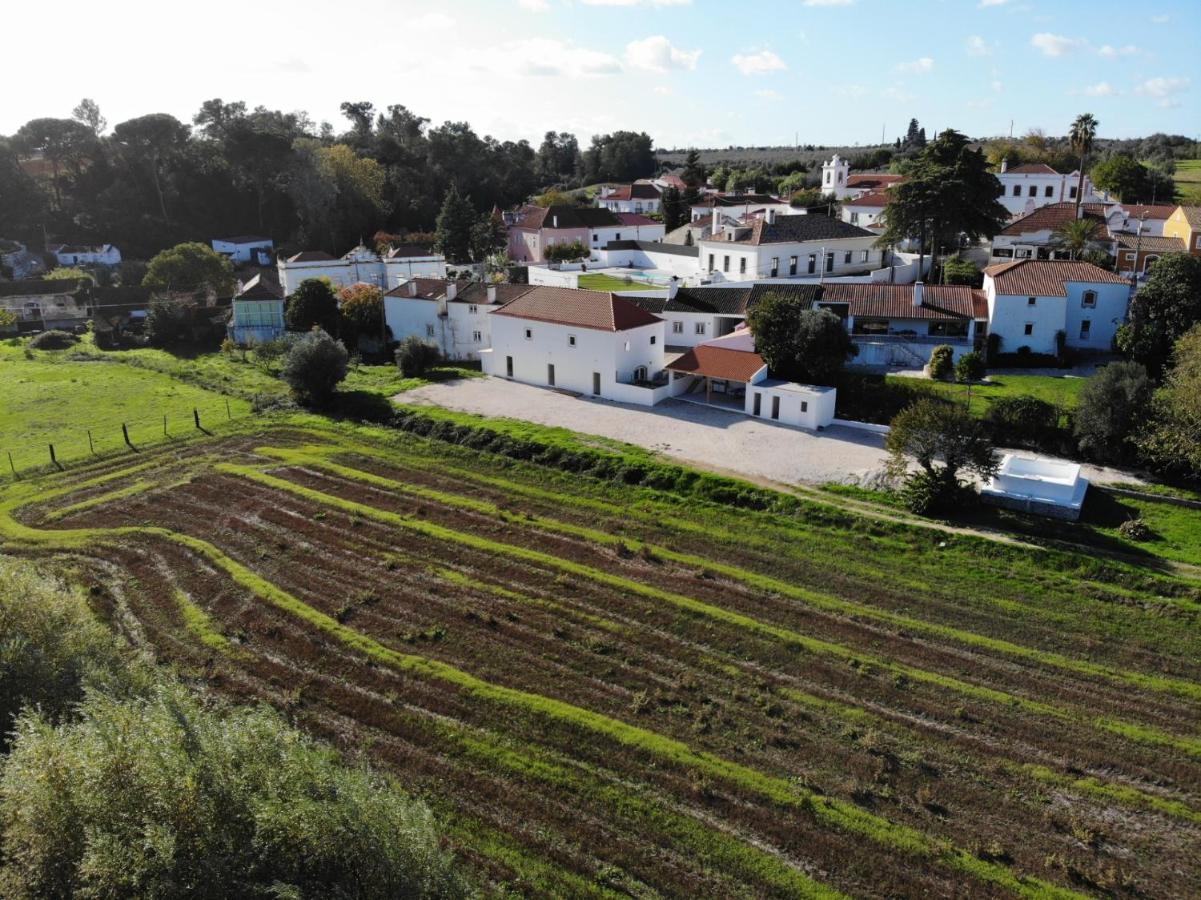 Azoia 10 - Hostel & Casas De Campo Azoia de Baixo Eksteriør billede